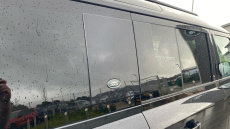 Land Rover Defender 3.0 D250 SE 110 5dr Auto Diesel Estate